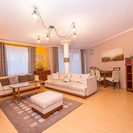 Apartement Delux Port-2